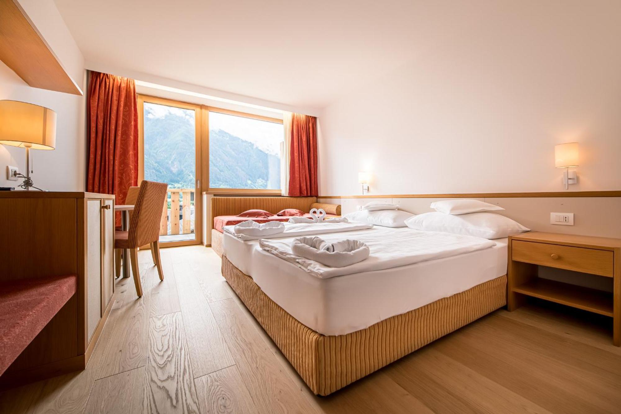 Hotel Taufers Molini di Tures Bagian luar foto
