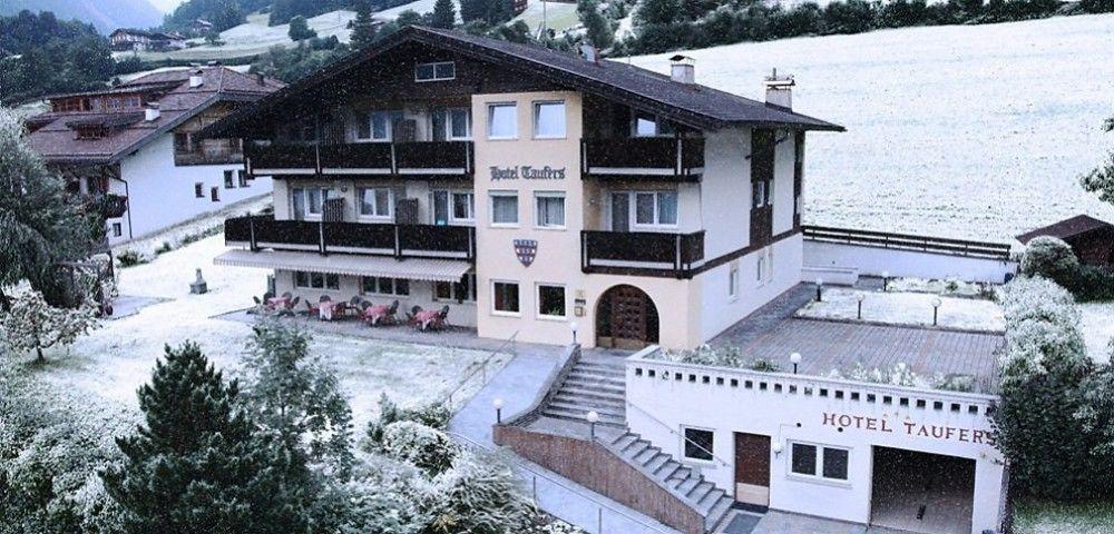 Hotel Taufers Molini di Tures Bagian luar foto